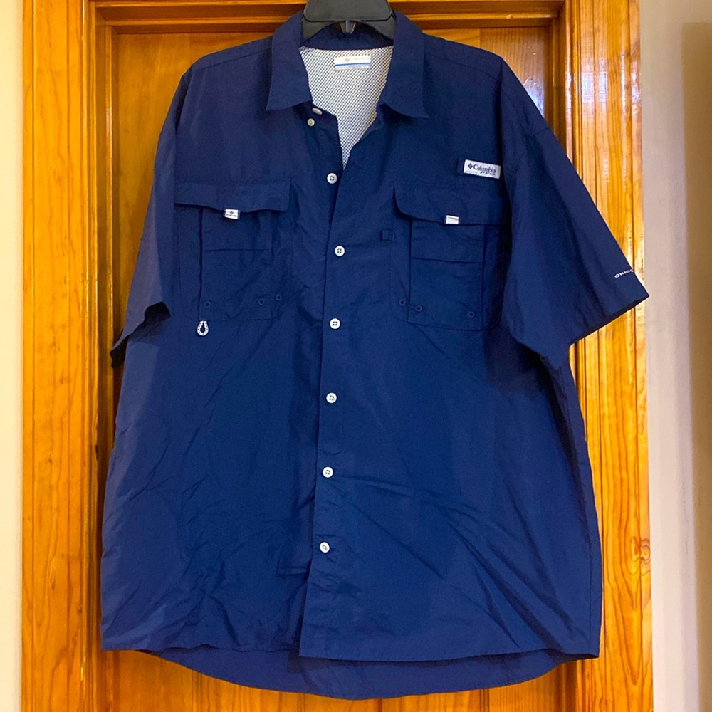 Mens Columbia Omni-Shade button up fishing shirt